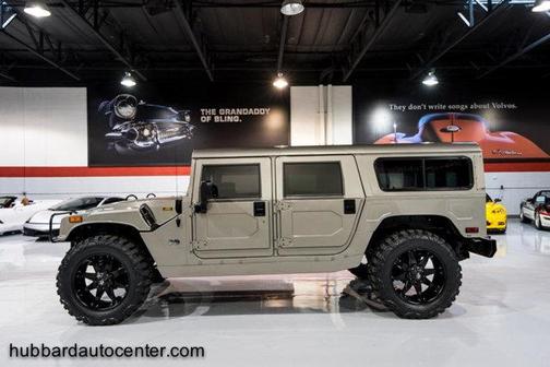 Photo 4 of 32 of 2002 Hummer H1 Wagon