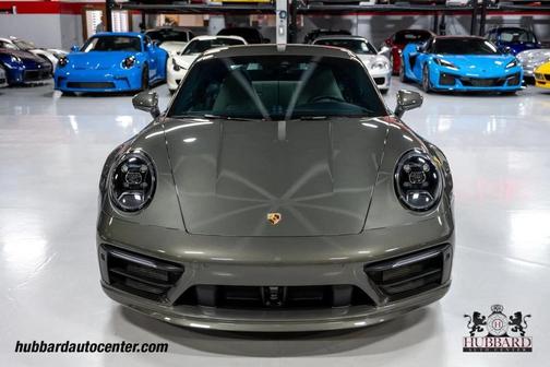 Aventurine Green Metallic 2020 Porsche 911 911 Carrera S