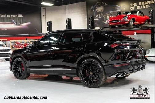 2019 Lamborghini Urus AWD