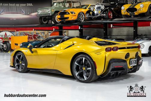 Giallo Montecarlo 2024 Ferrari SF90 Spider Convertible