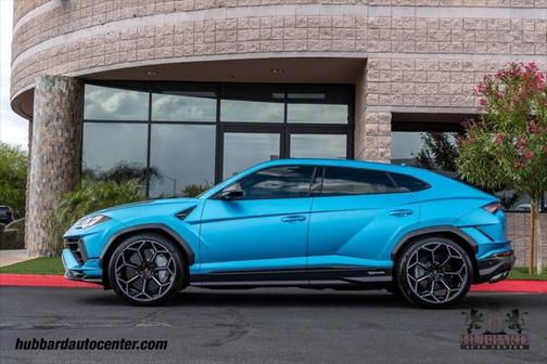 2024 Lamborghini Urus Performante AWD