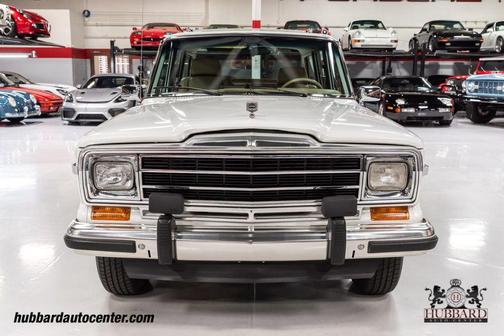 1991 Jeep Grand Wagoneer 4dr Wagon 4WD