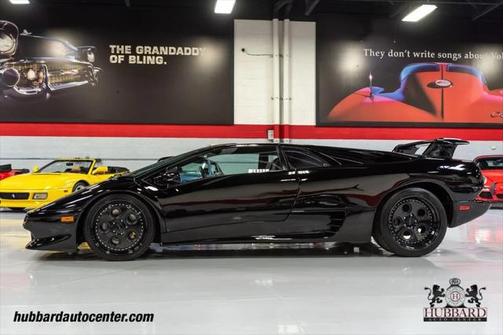 1992 Lamborghini Diablo Mileage is show in KM