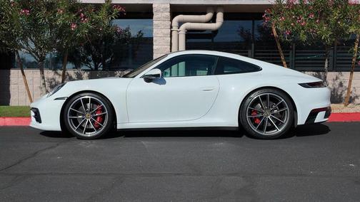2020 Porsche 911 Carrera 4S
