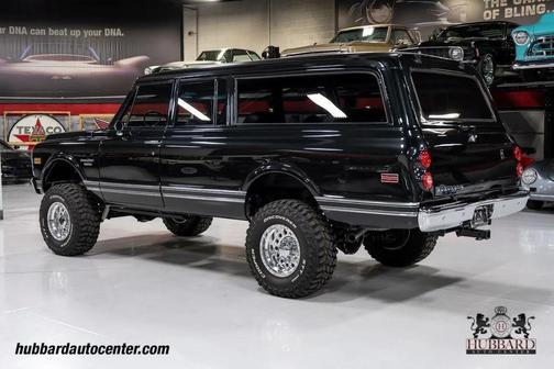 1970 Chevrolet Suburban Base