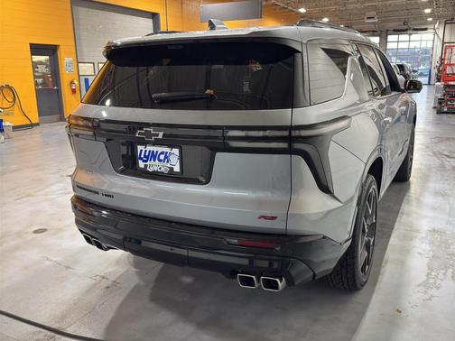2025 Chevrolet Traverse RS