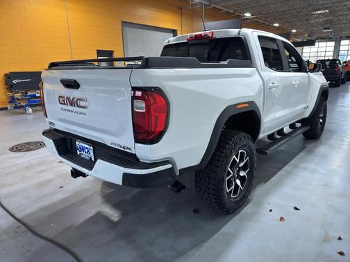 2024 GMC Canyon AT4X