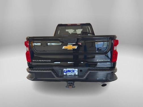 2022 Chevrolet Silverado 2500 Custom