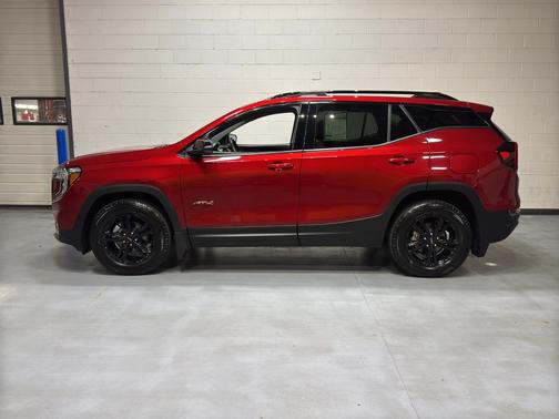 2023 GMC Terrain AWD AT4