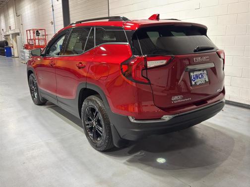 2023 GMC Terrain AWD AT4