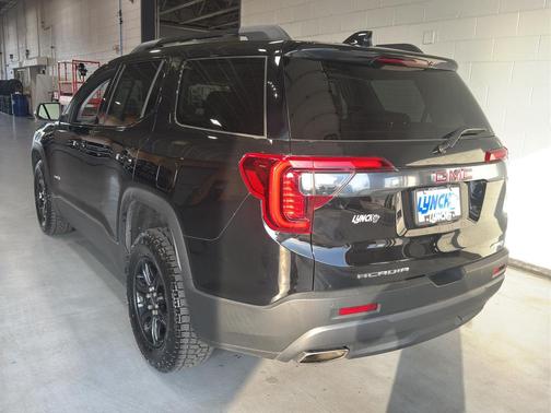 2021 GMC Acadia AWD AT4