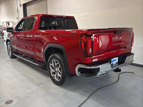 Volcanic Red Tintcoat 2023 GMC Sierra 1500 SLT