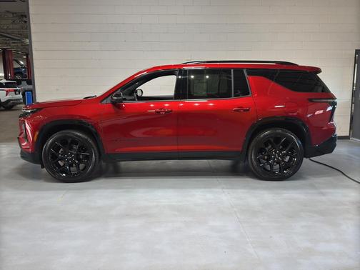 2025 Chevrolet Traverse RS