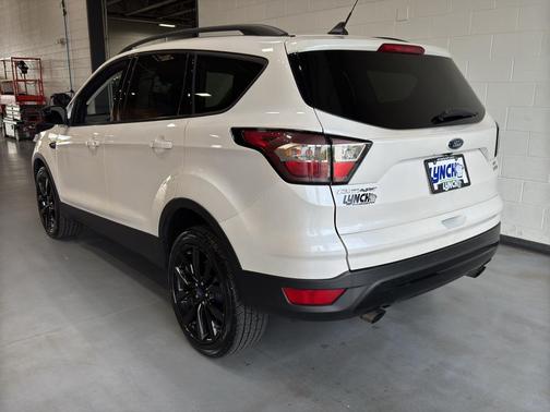 WHITE PLATINUM MET TRI-COAT 2018 Ford Escape SE