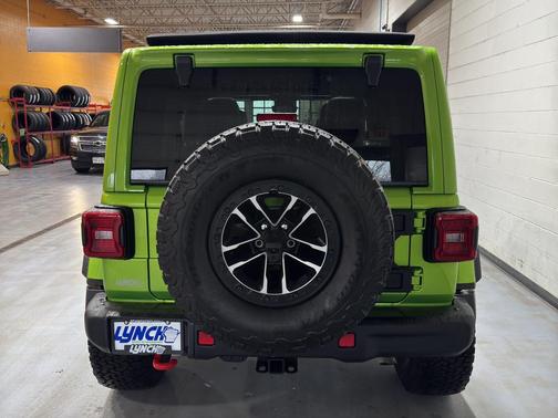 Mojito Clearcoat 2025 Jeep Wrangler Rubicon