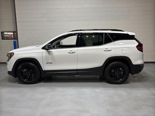 2022 GMC Terrain AWD AT4