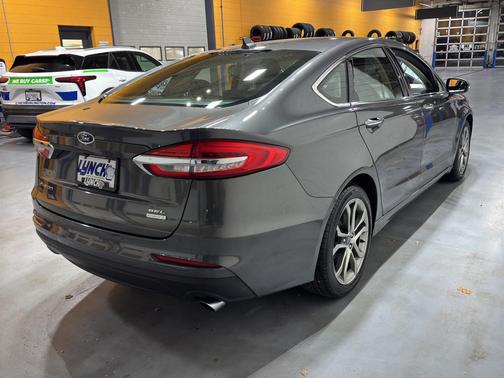 2019 Ford Fusion SEL