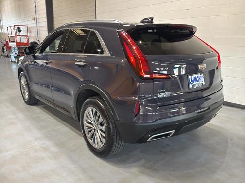 Midnight Sky Metallic 2025 Cadillac XT4 Premium Luxury