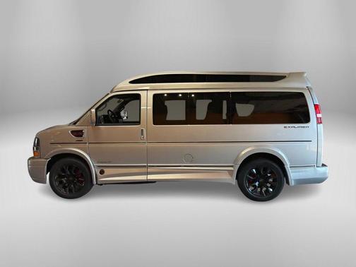2025 Chevrolet Express 2500 RWD 2500 Regular Wheelbase WT