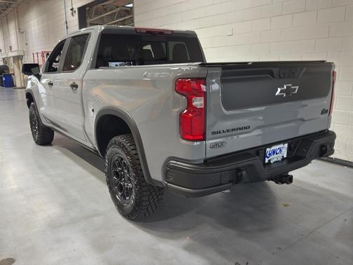 2025 Chevrolet Silverado 1500 ZR2
