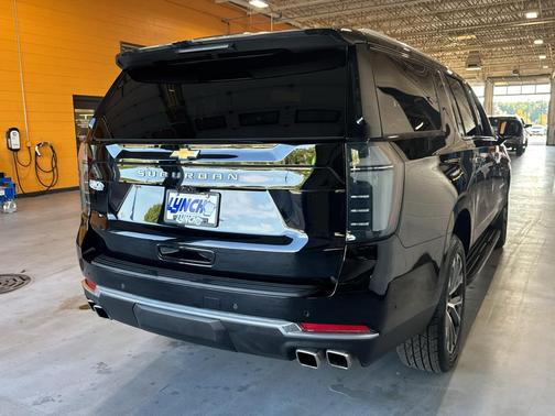 Black 2025 Chevrolet Suburban 4WD High Country