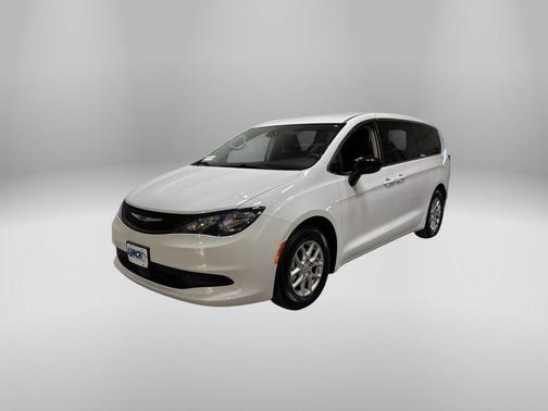 2024 Chrysler Voyager LX