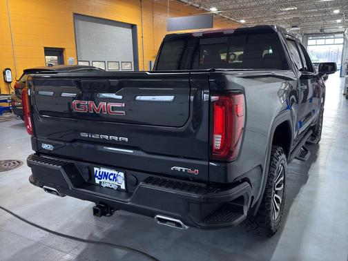2022 GMC Sierra 1500 AT4