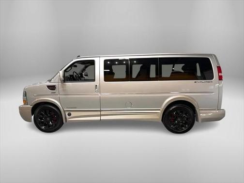 2023 GMC Savana 2500 Work Van
