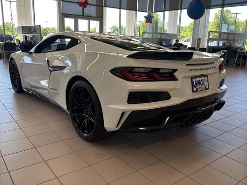 Arctic White 2026 Chevrolet Corvette Z06