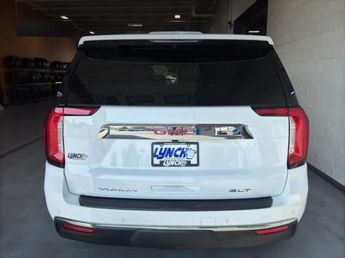 2022 GMC Yukon SLT