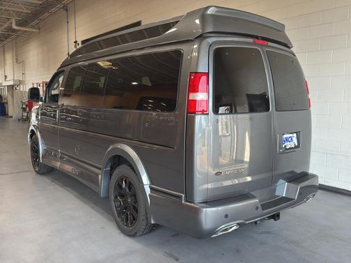 2025 Chevrolet Express 2500 RWD 2500 Regular Wheelbase WT