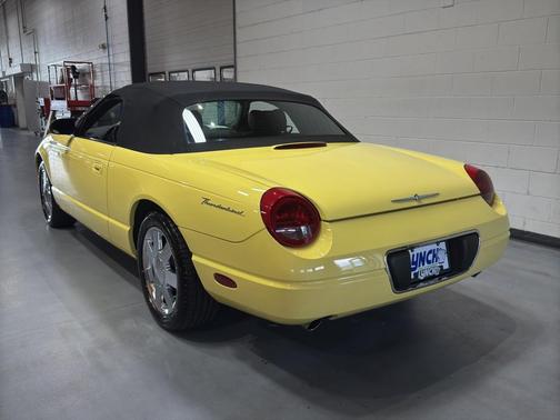 2002 Ford Thunderbird Deluxe
