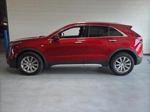2021 Cadillac XT4 Premium Luxury