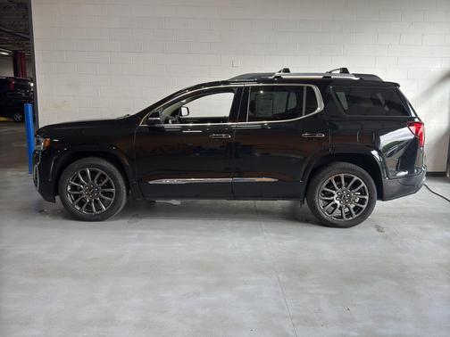 Ebony Twilight Metallic 2023 GMC Acadia Denali
