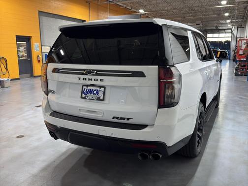 2023 Chevrolet Tahoe 4WD RST