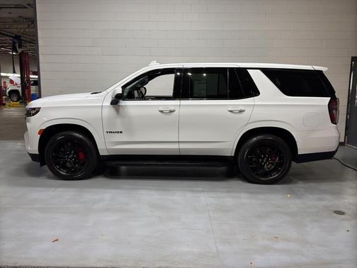 2023 Chevrolet Tahoe 4WD RST