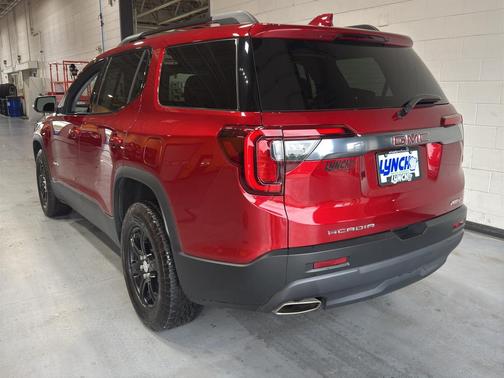 2023 GMC Acadia AWD AT4