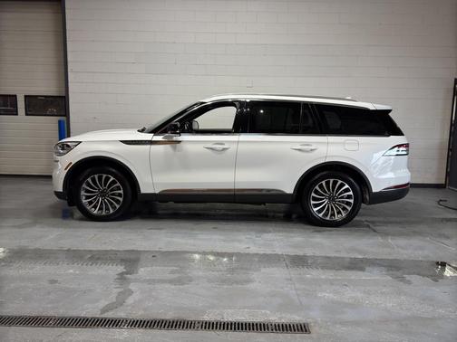 2023 Lincoln Aviator Reserve AWD