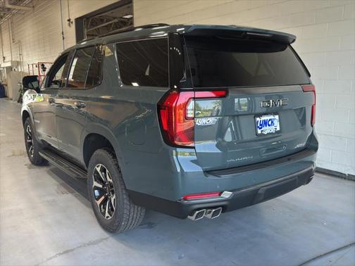 2025 GMC Yukon 4WD AT4