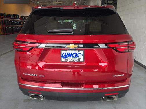 2023 Chevrolet Traverse Premier