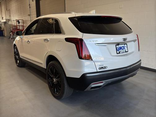 Crystal White Tricoat 2024 Cadillac XT5 Premium Luxury