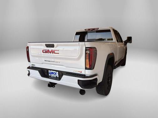 2026 GMC Sierra 2500 AT4