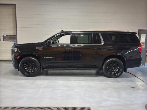 2022 GMC Yukon XL SLE