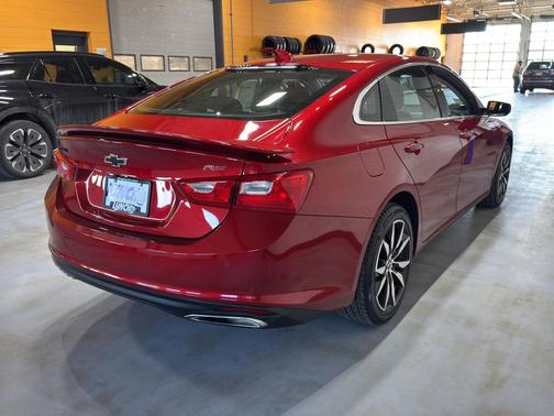 2022 Chevrolet Malibu FWD RS