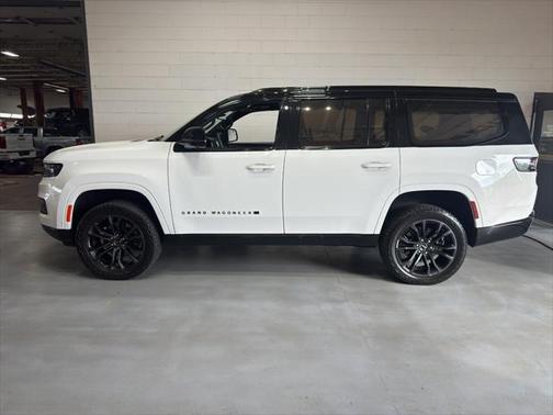 2023 Jeep Grand Wagoneer Obsidian 4x4