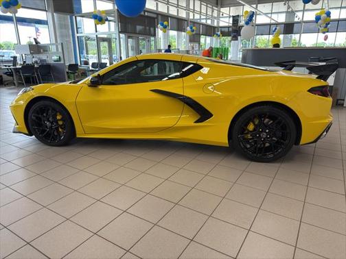 2025 Chevrolet Corvette Stingray w/3LT