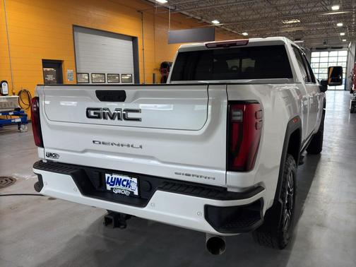 White Frost Tricoat 2025 GMC Sierra 3500 Denali