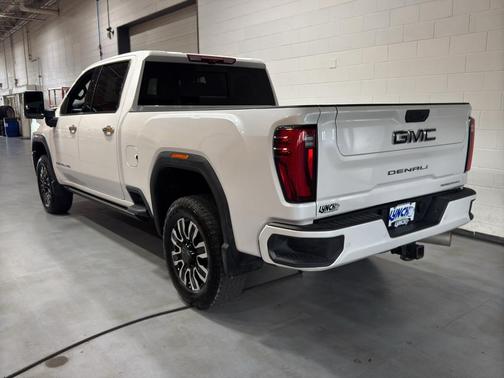 White Frost Tricoat 2025 GMC Sierra 3500 Denali