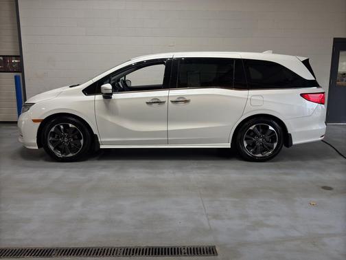 2022 Honda Odyssey Elite