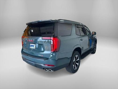 2025 GMC Yukon 4WD AT4